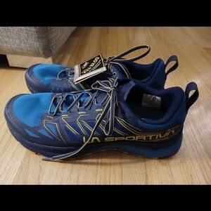 La Sportiva GoreTex Shoes Men Size 10 NEW